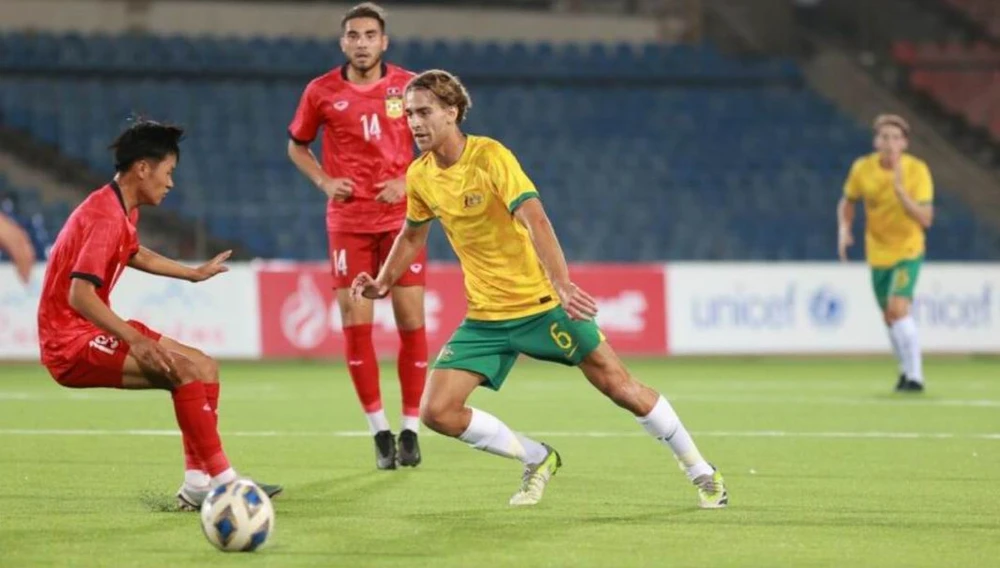 Nếu U-23 Việt Nam thắng khó Lào tại giải Đông Nam Á vừa qua, thì Úc đánh bại Lào đến 7-1. Ảnh: AFC