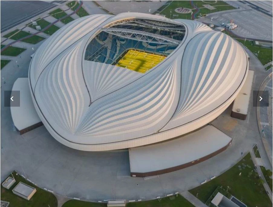 “Du lịch” đến các sân vận động xa xỉ, nơi tuyển Việt Nam thi đấu