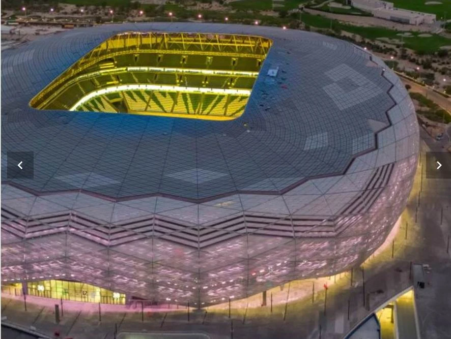 “Du lịch” đến các sân vận động xa xỉ, nơi tuyển Việt Nam thi đấu