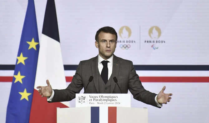 TT Macron.jpg