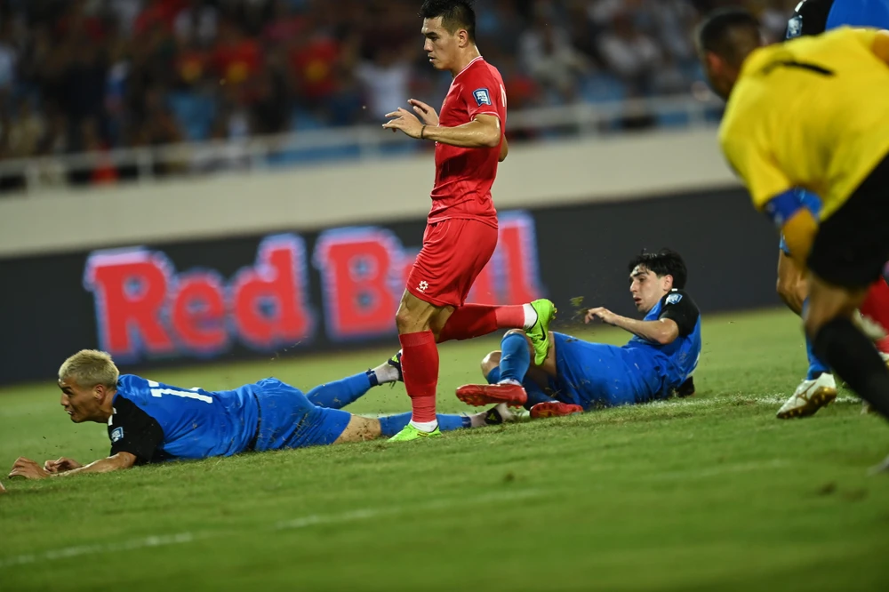 Viet Nam-Philippines-2.jpg