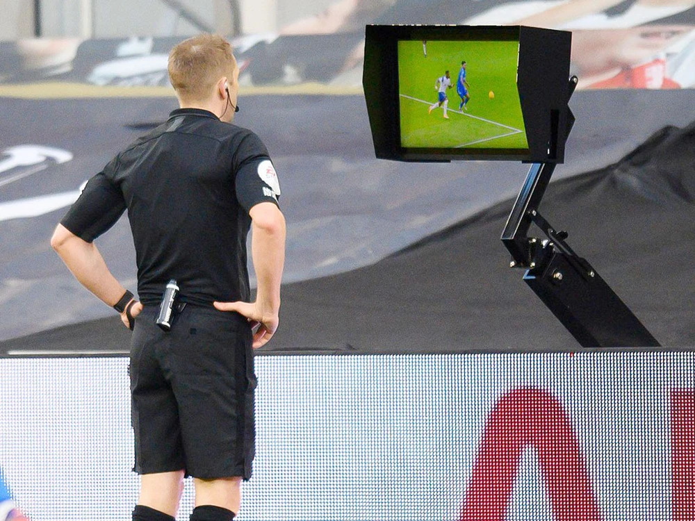 VAR tran-ngap-Viet-nam.jpg