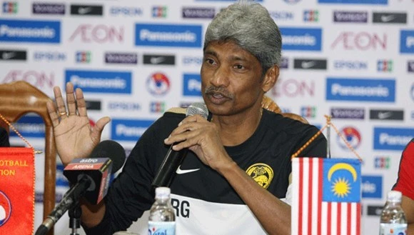 Tây Ban Nha-Anh-chung kết-Rajagobal.jpg