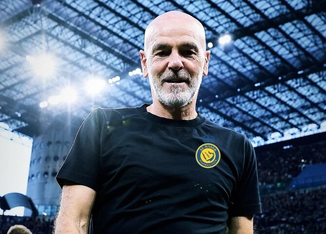 HLV Stefano Pioli-Ronaldo-Messi-1.jpg