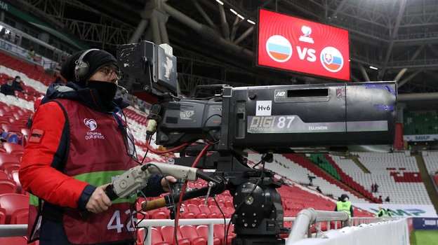 Doi-Tuyen-Nga-HLV Valery- Truyen-hinh.jpg