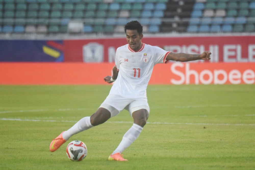 Doi- Khach- Myanmar- Maunng- Maung- Lwin.jpg