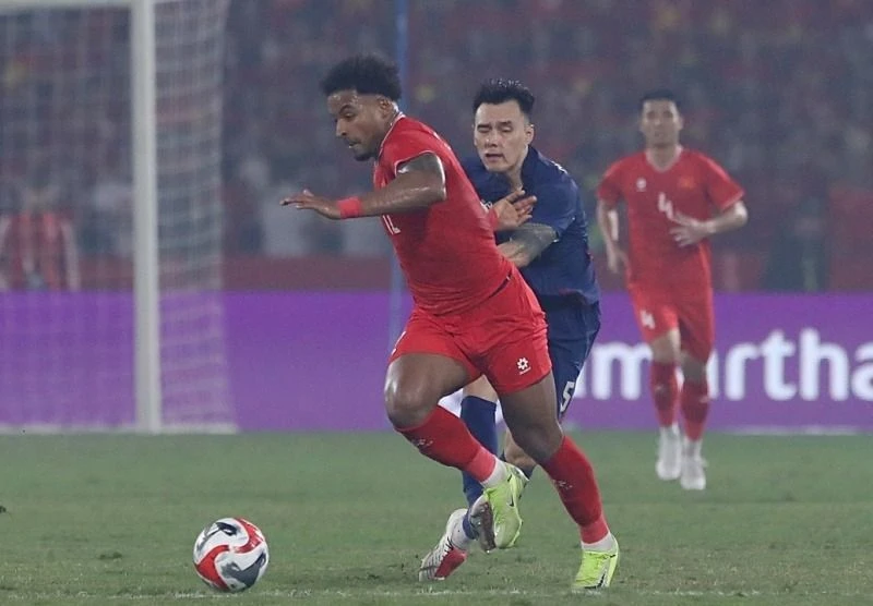 Trung- ve-Chalermsak-1.jpg