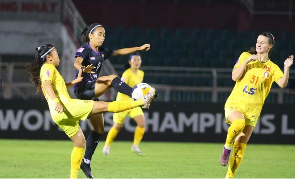 CLB- Nu- TP-HCM- Huynh-Nhu- 1.jpg