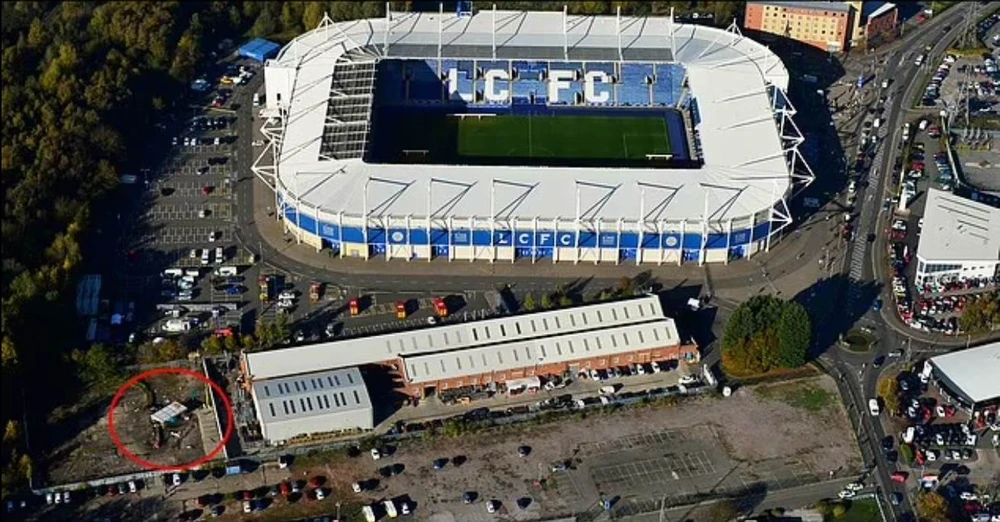 Gia- dinh- ti- phu-Vichai-1.jpg