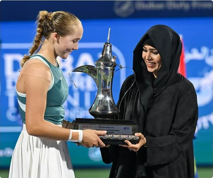 Tay-Vot-Nga- Mirra- Andreeva-5.jpg