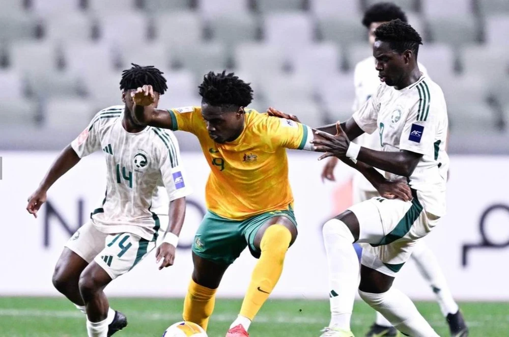 Chung- ket- U-20- 3.jpg