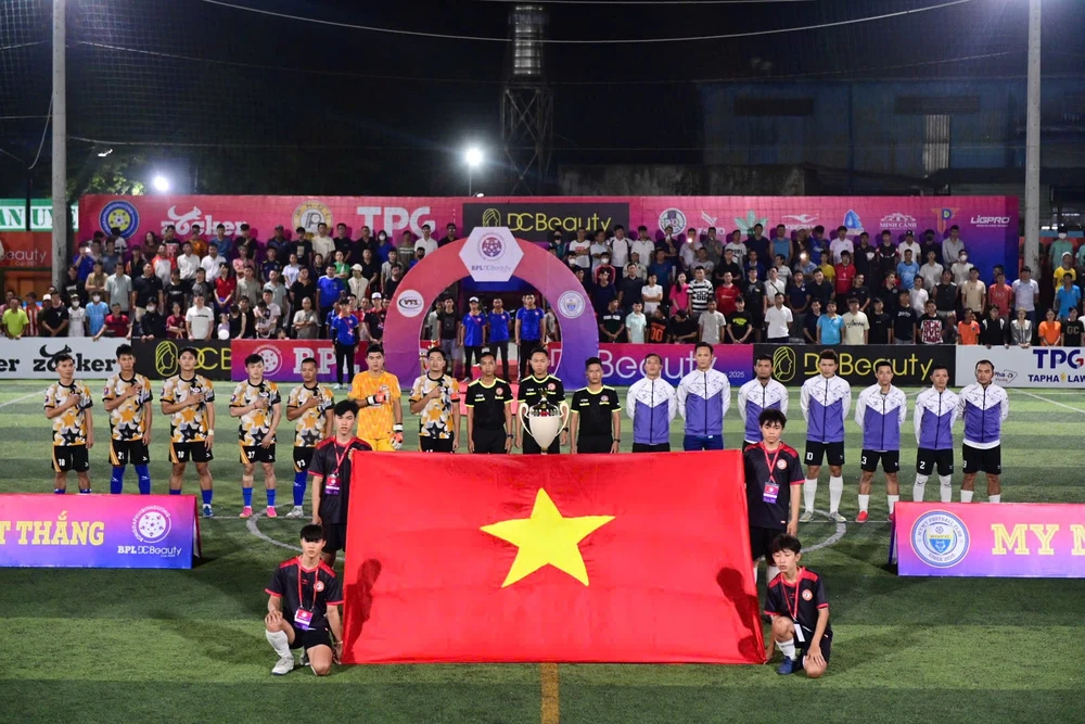 MyMy- FC-vo- dich-6.jpg