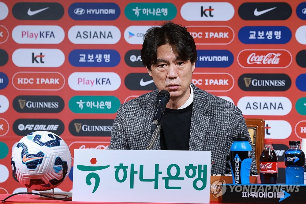 Tuyen- Han- Quoc-HLV-Hong Myong-bo.jpg