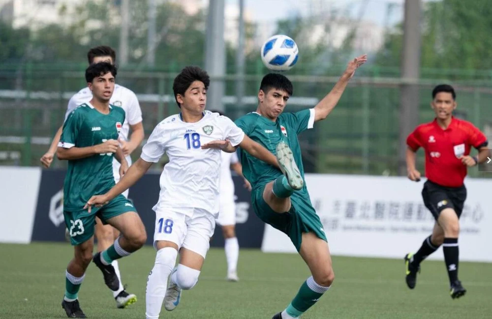 U-17- Thai- Lan-Uz.jpg