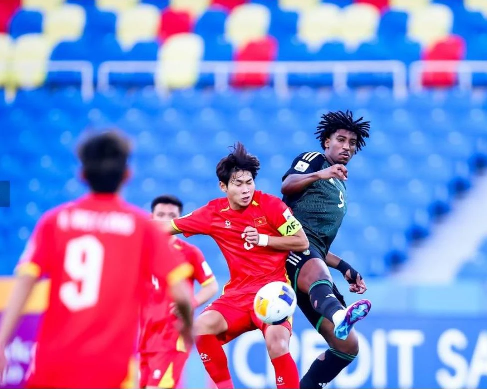 U-17 Việt Nam cũng là một trong ba đại diện Đông Nam Á dù bị loại nhưng tiến bộ nhiều qua ba trận toàn hòa 1-1. Ảnh: AFC