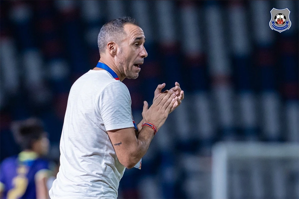 Bong-da- Campuchia-2.jpg