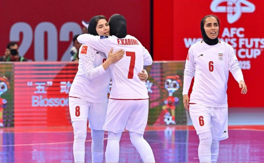 Doi- thu- tuyen- Viet-Nam.jpg