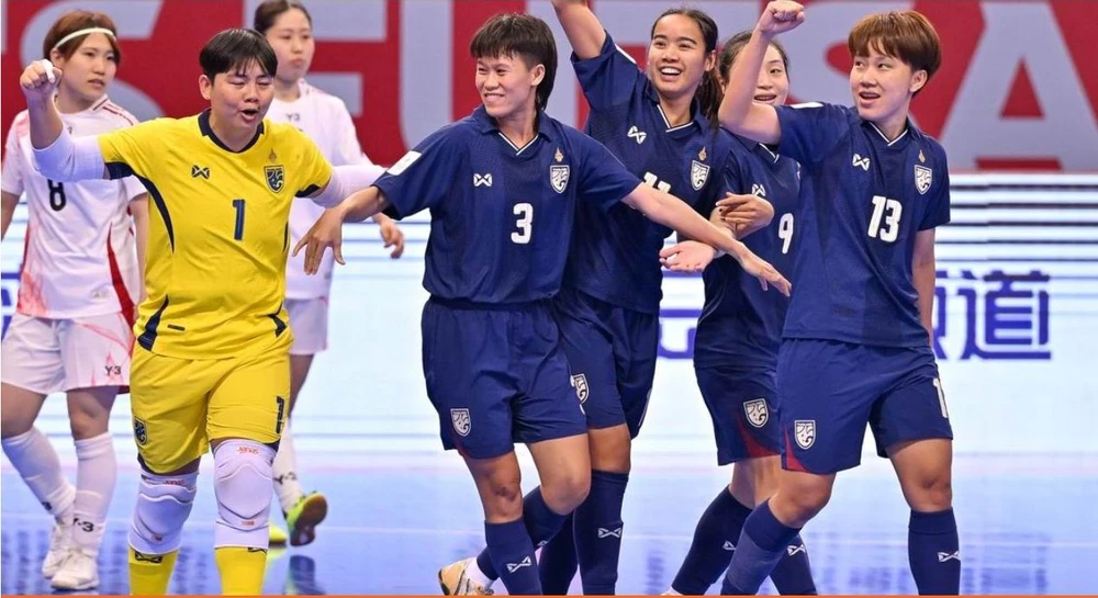 Tuyen- Thai- Lan-2.jpg