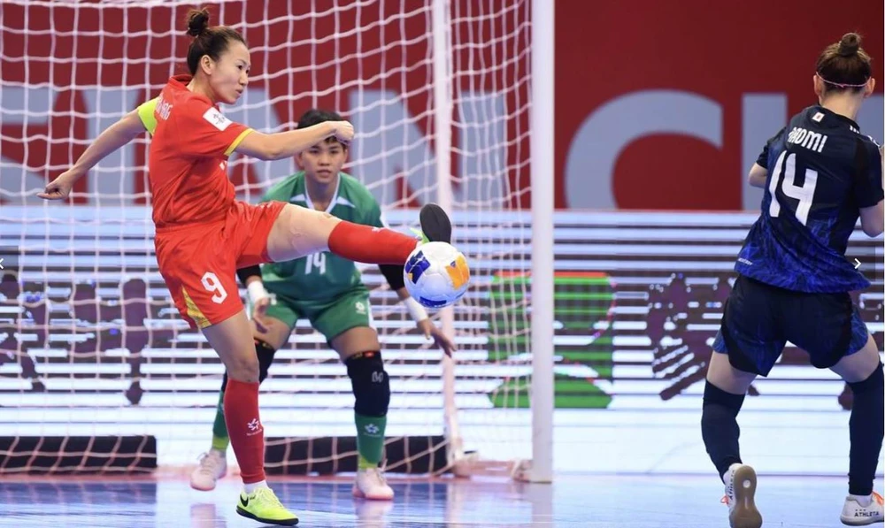 Tuyen- Viet- nam-NB.jpg