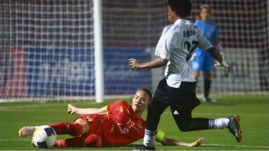 Chuong- Thi- Kieu- Bon- ngoi- sao-3.jpg