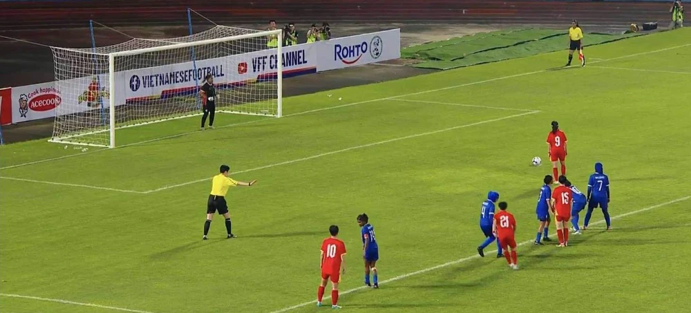 Tuyen- Viet- Nam- Bang- E-3.jpg