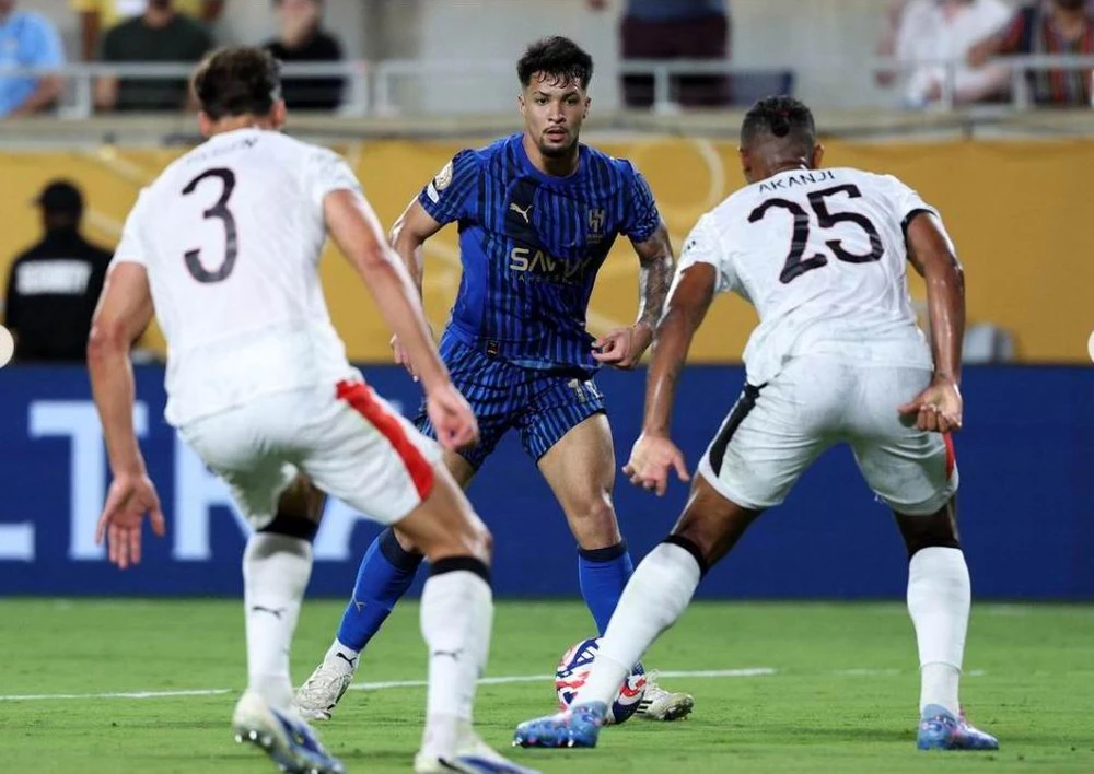 CLB Al Hilal (xanh) chạm trán với Man. City. Ảnh: IMAGN IMAGES via Reuters/Nathan Ray.