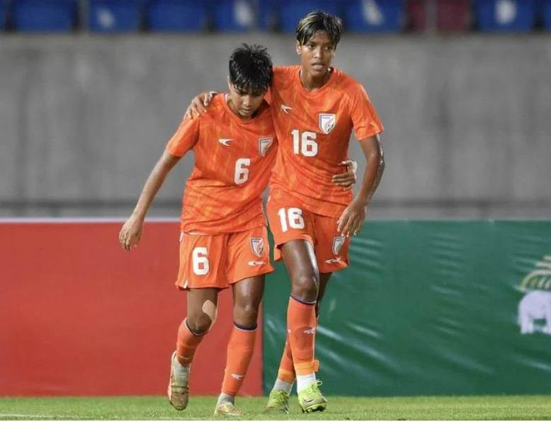 Tuyen- Thai- Lan-2.jpg