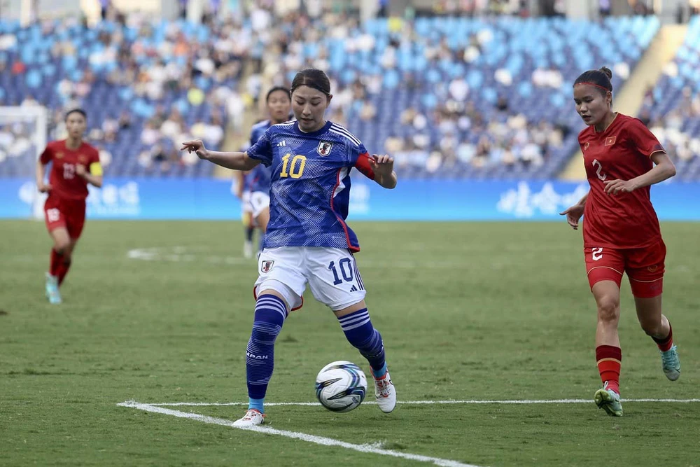 TUyen- Viet-Nam-2.jpg