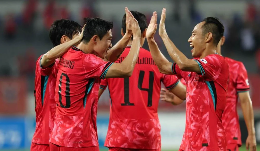 Doi- Tuyen- Han- Quoc-1.jpg