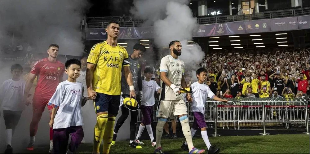 Ronaldo- dua- Al- Nassr- 3.jpg