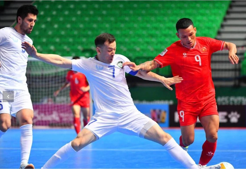 Tuyen- Viet- Nam.jpg