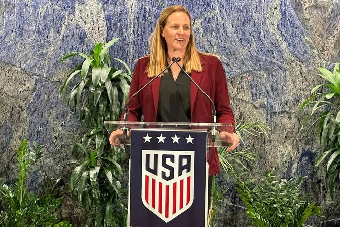 Tong- thong- UAE- Parlaw- Cone.jpg