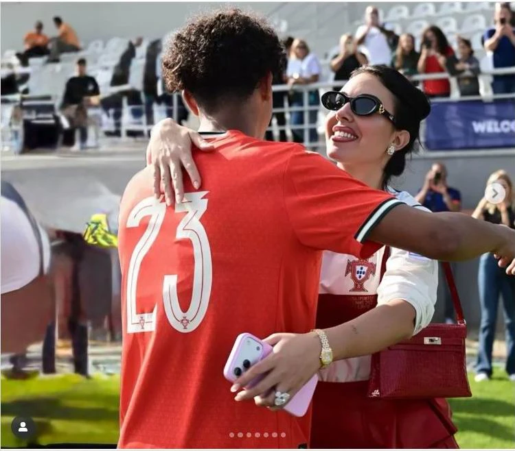 Con- trai- Ronaldo-1.jpg