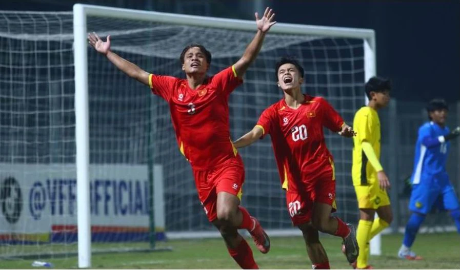 U-17-Viet- Nam- 1.jpg