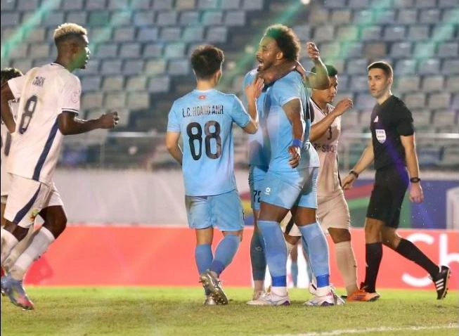 Nguyen- Xuan- Son- TX- Nam- Dinh-3.jpg