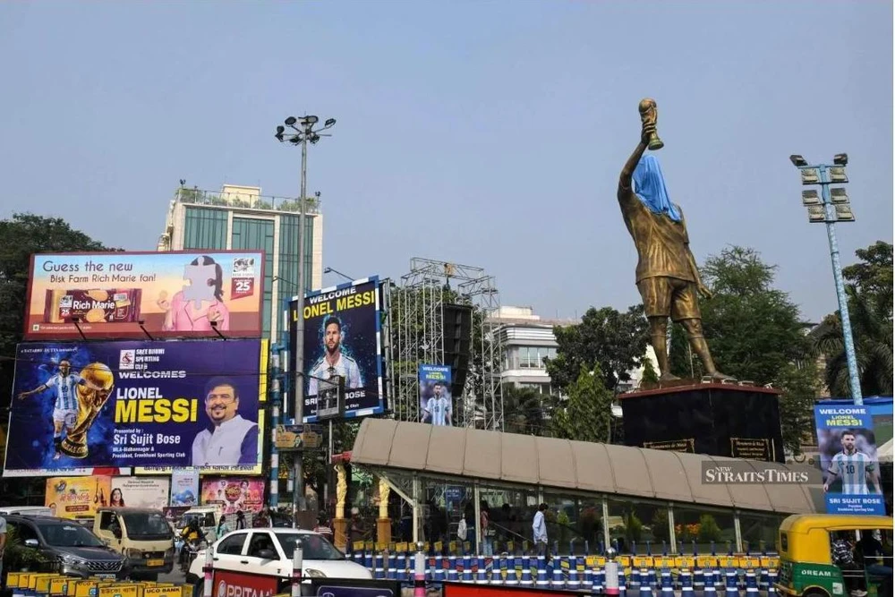 Messi- GOAT India- Tour.jpg