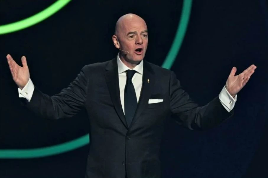 Chu-tich- FIFA-1.jpg