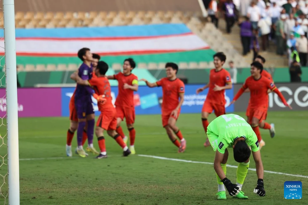 U-23 Trung Quoc-2.jpg