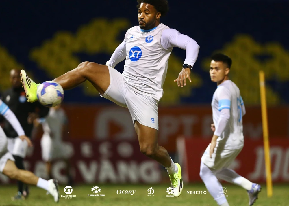 Tai- hien- tran- Son.jpg