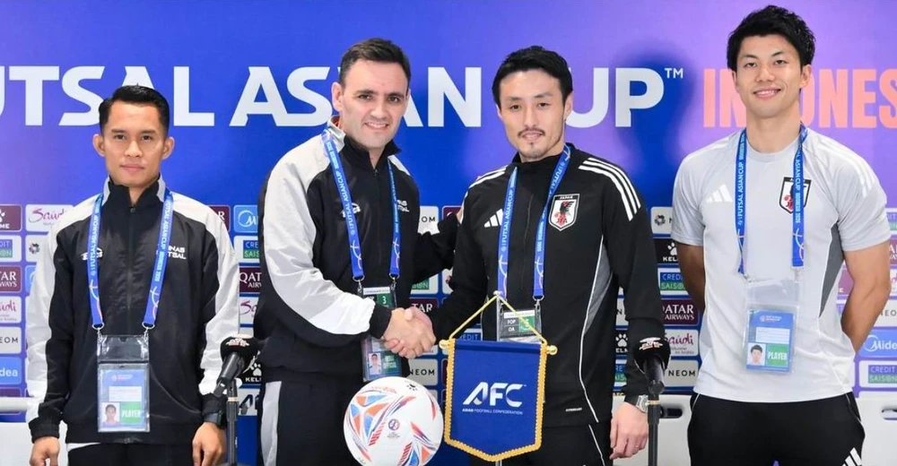 Hai- tuyen- thu- Indonesia.jpg