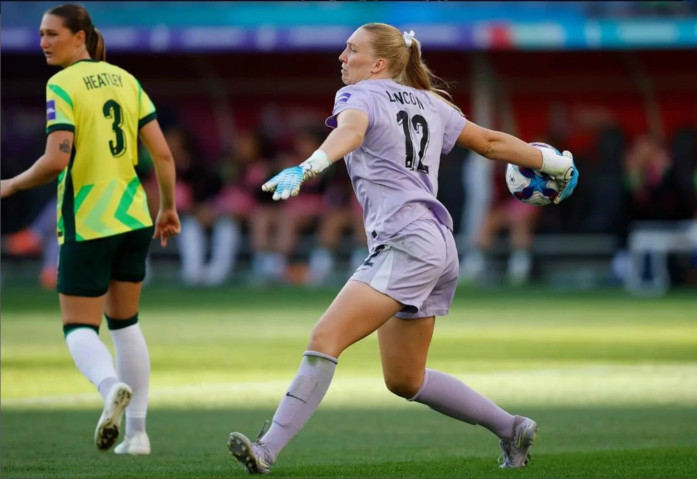 Khai-mac- Asian- Cup- Lincoln.jpg