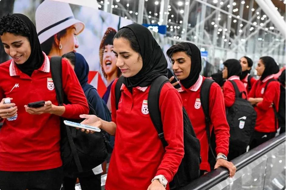 Tuyen- Iran- nu-Kuala.jpg