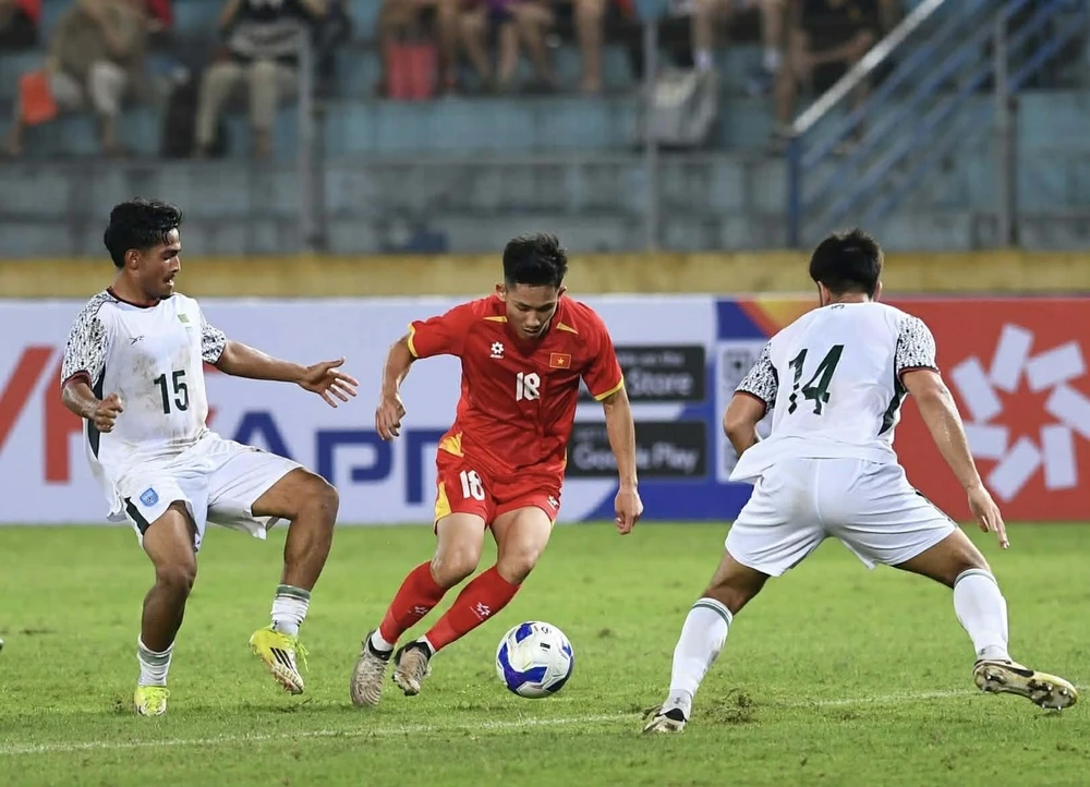 Tuyen- Viet- Nam-5.jpg