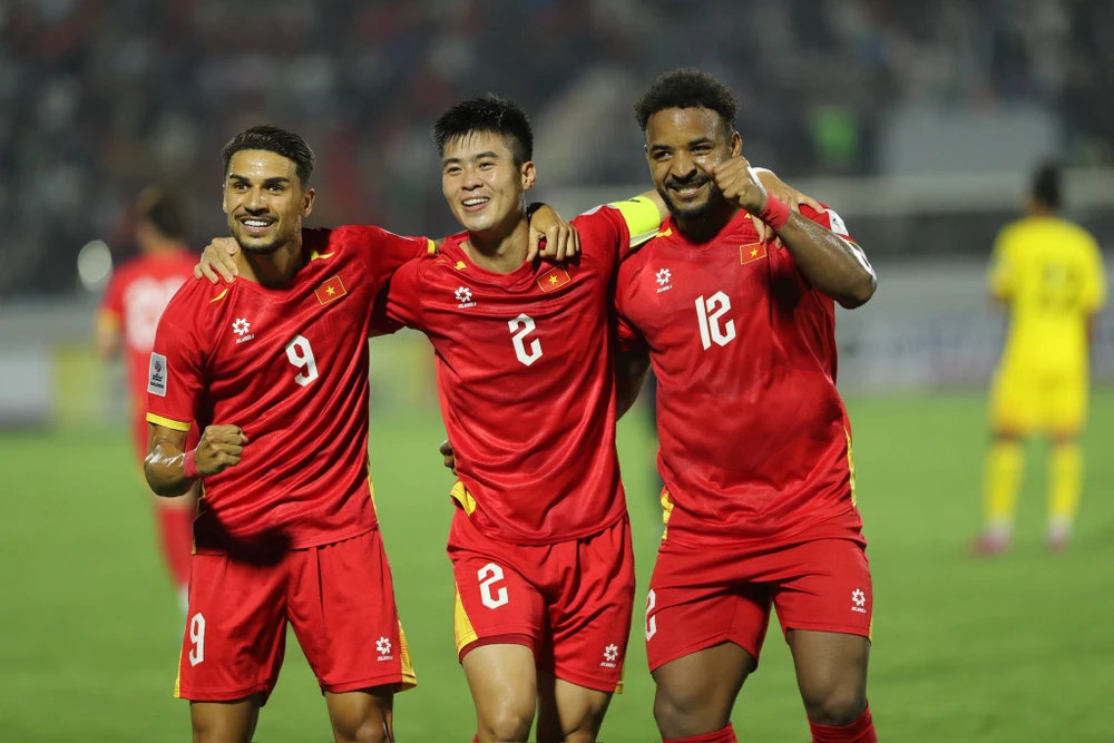 Tuyen- Viet-Nam-Ma-1.jpg