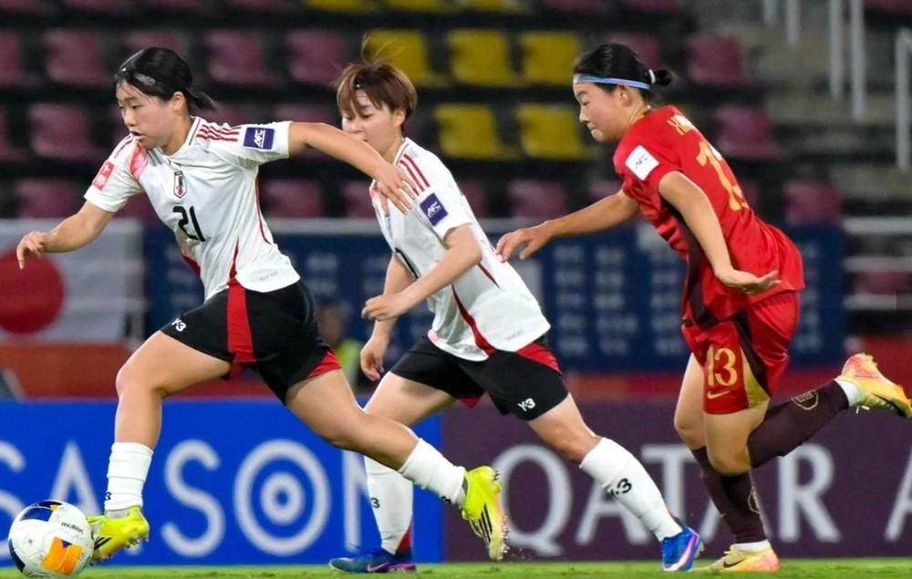 HLV Akira Ijiri-4.jpg