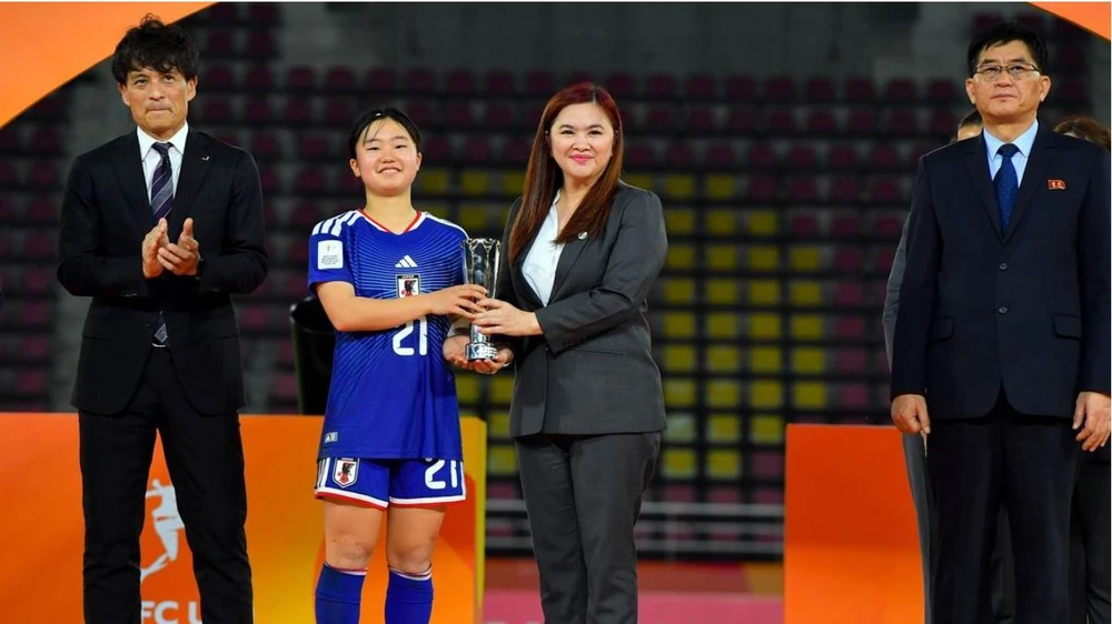 HLV Akira Ijiri- MVP.jpg