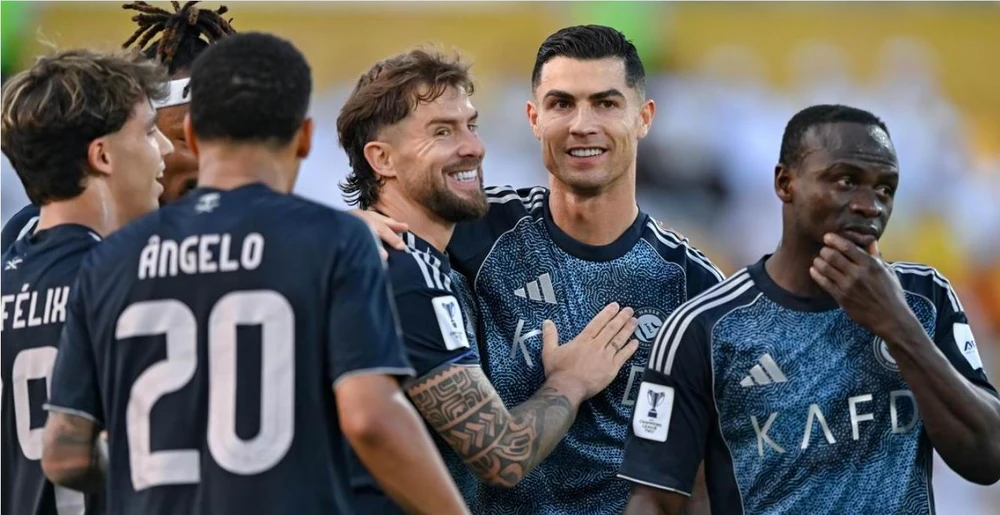 Ronaldo-bi- troll-1.jpg