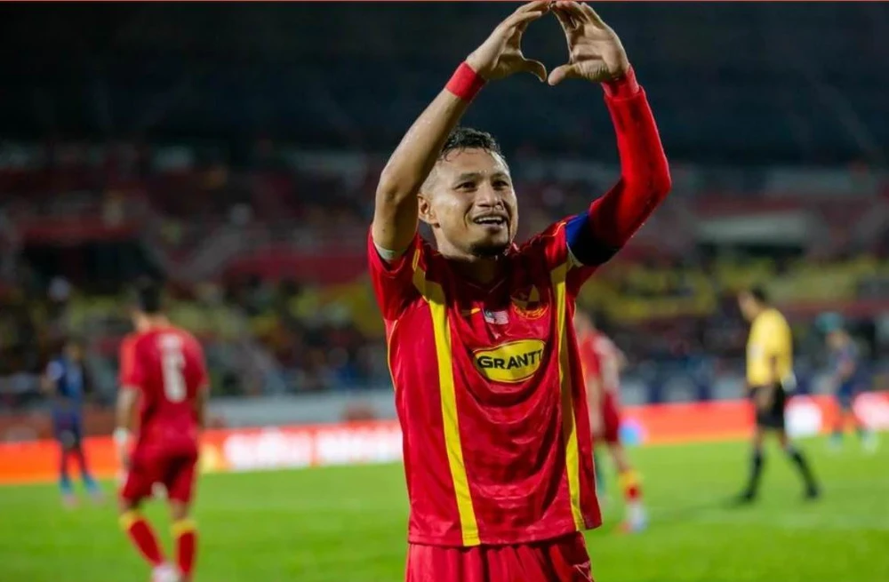 Nguyen- Xuan- Son- Faisal.jpg