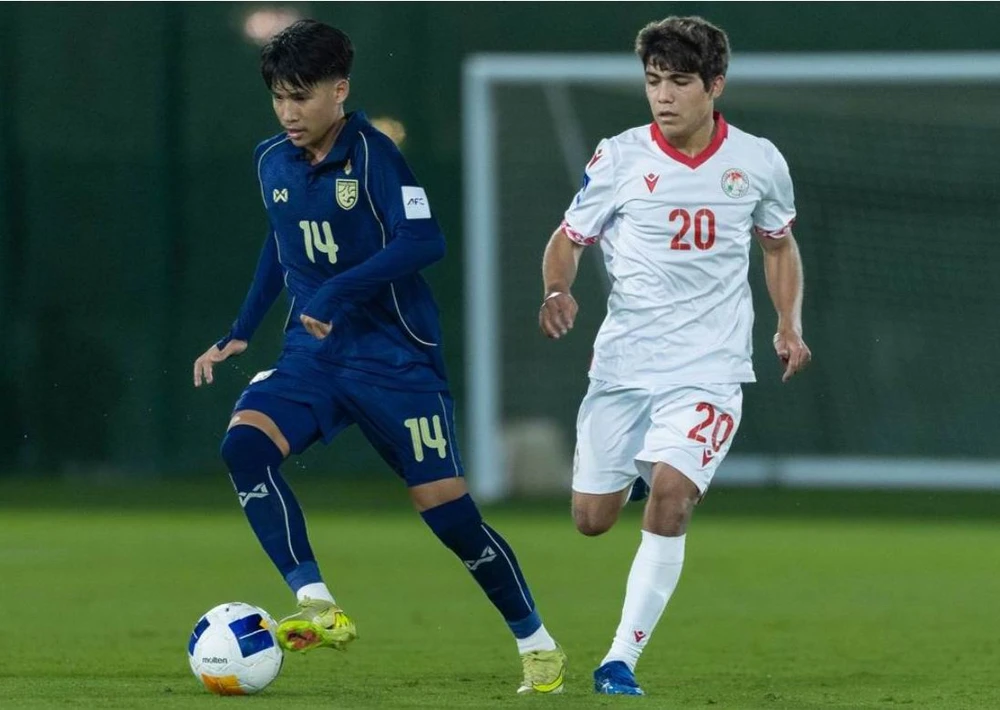 U-17- Thai- Lan-1.jpg