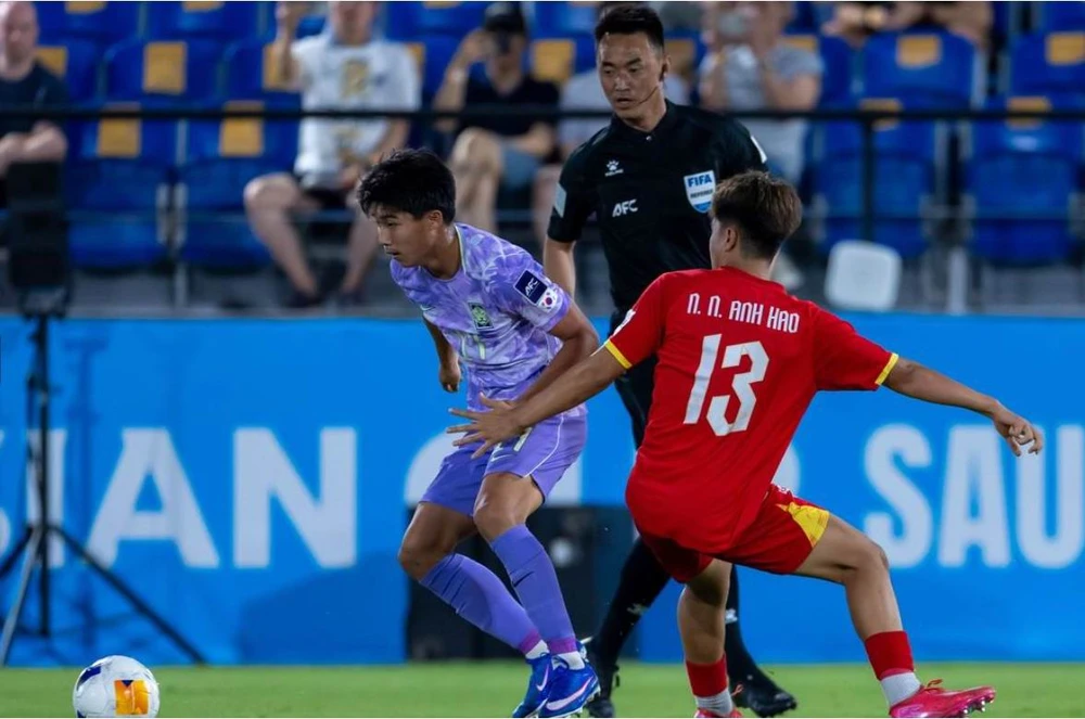 U-17- Viet-Nam-11-2.jpg